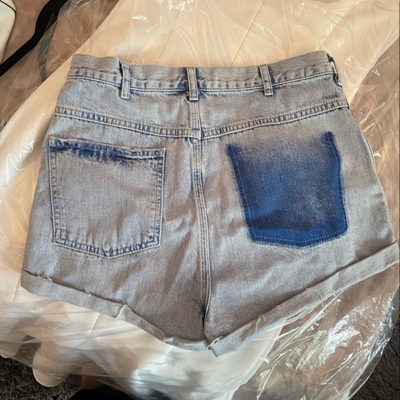 Urban outfitters shorts - Picture 2 of 2